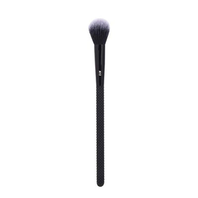 N13 Pincel para Iluminador - Noir Collection - Macrilan